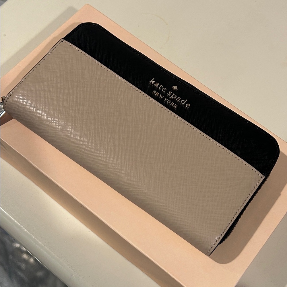 Kate Spade wallet